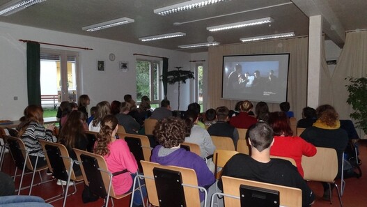 Promítání videa z letního tábora 2016