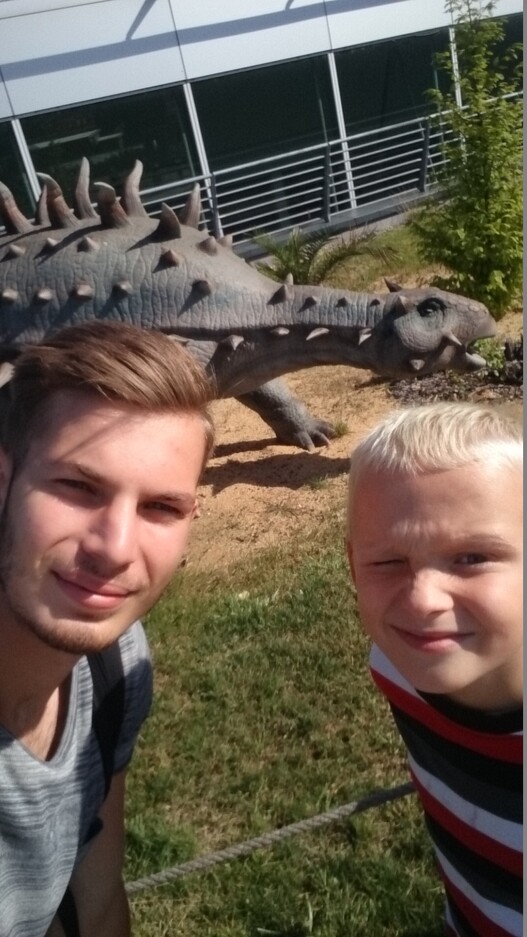 Hlasujte pro podporu našeho programu, prosím!