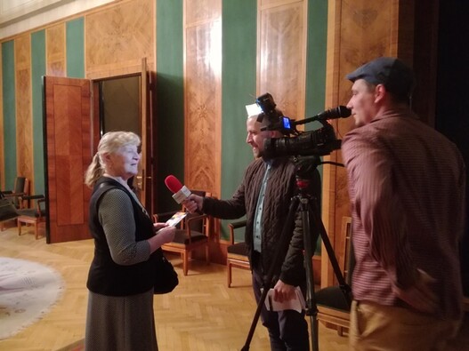 Reportáž TV Praha o udělování Křesadel